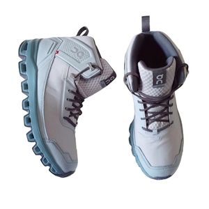 On Running Cloudridge Sneaker Hiking Boots